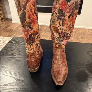 Floral Embroidered Brown Leather Cowboy Boots